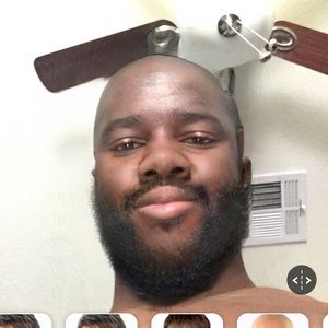 Meet your Posher, Jamari